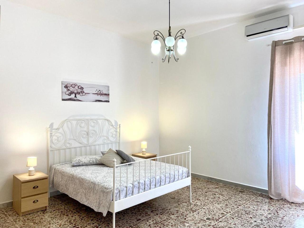 La Casa Di Nina Διαμέρισμα Surano Εξωτερικό φωτογραφία